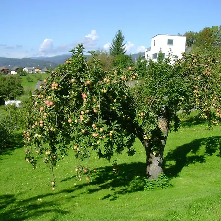 St. Oswalderhof Bed & Breakfast Portschach am Woerthersee