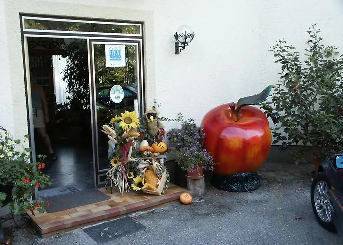 St. Oswalderhof Bed & Breakfast 3*