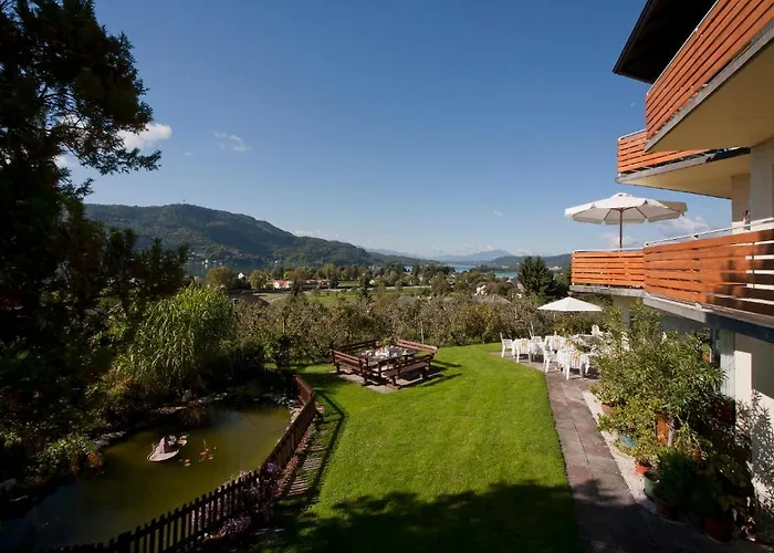 圣奥斯沃德霍夫酒店 3* Pörtschach am Wörthersee